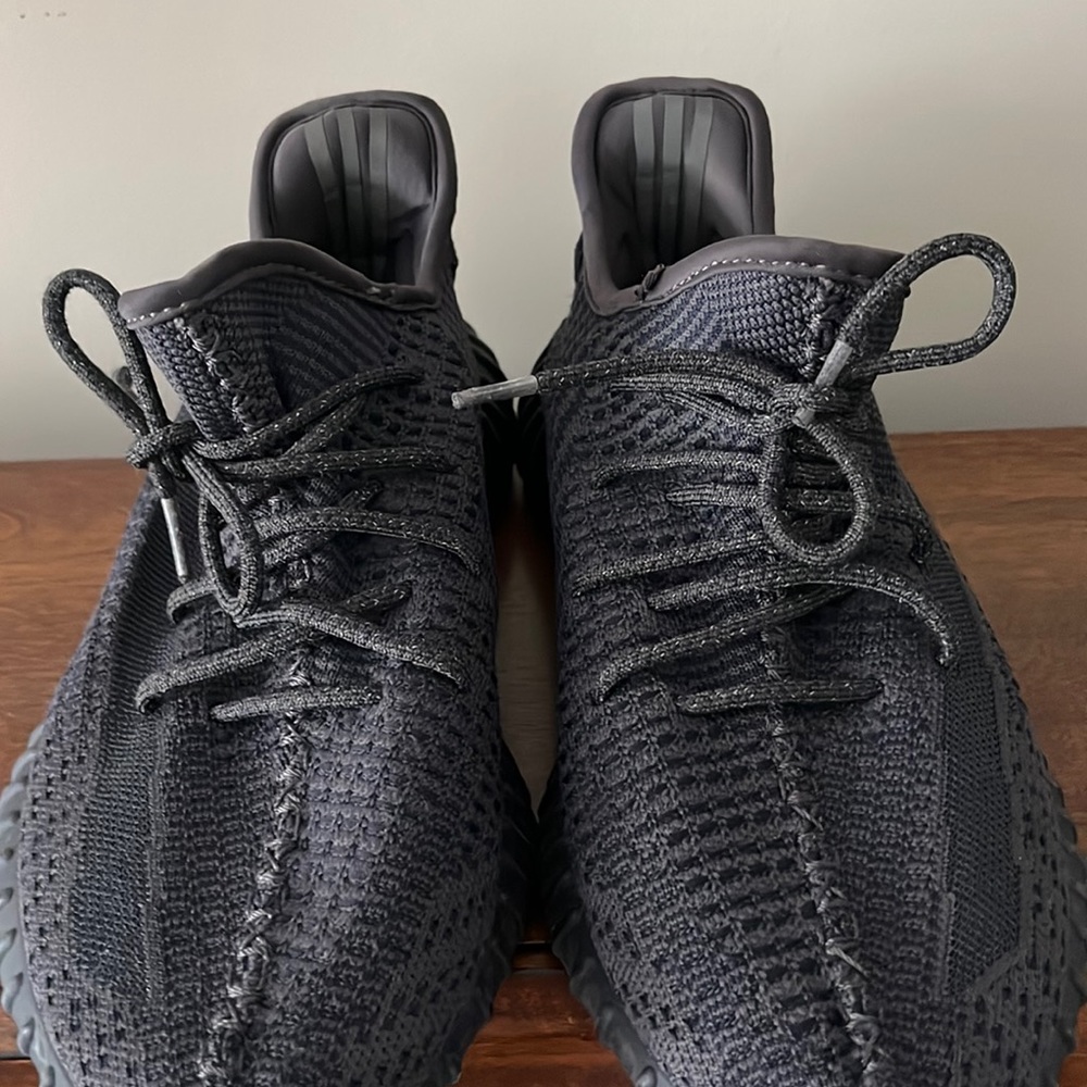 Yeezy Boost 350 V2 Onyx